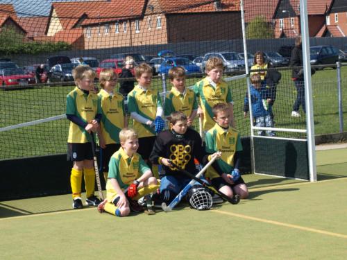 MINIS TOURNAMENT @ DEREHAM - 19TH APRIL 2009 - photo 91 (pictures\sp4193608.jpg)